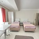Eyluel Aparthotel 3*